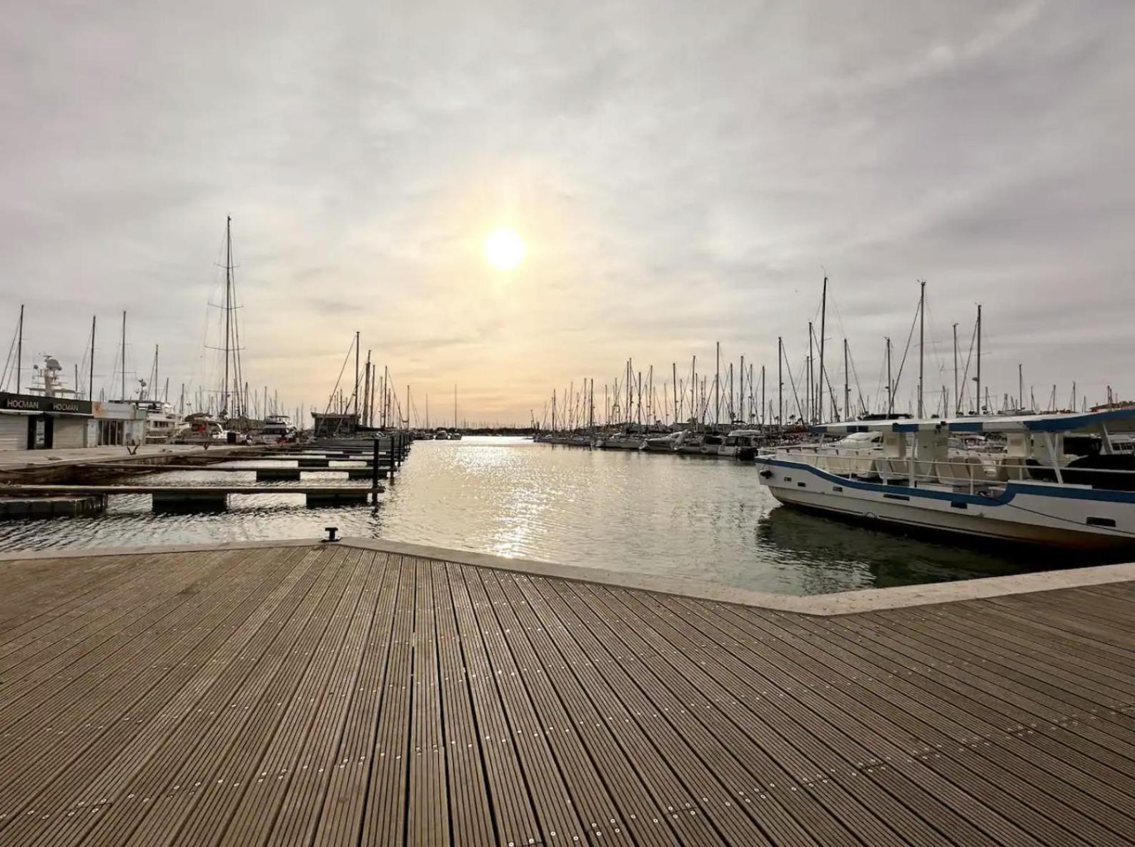Superbe Appartement Renove Avec Cinema - Cap D'Agde Exterior photo